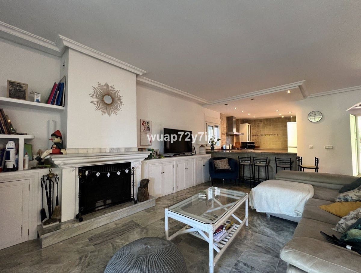 6 Zimmer Haus zu verkaufen in Benahavis mit Pool Garage - 650.000 € (Ref: 9442831)