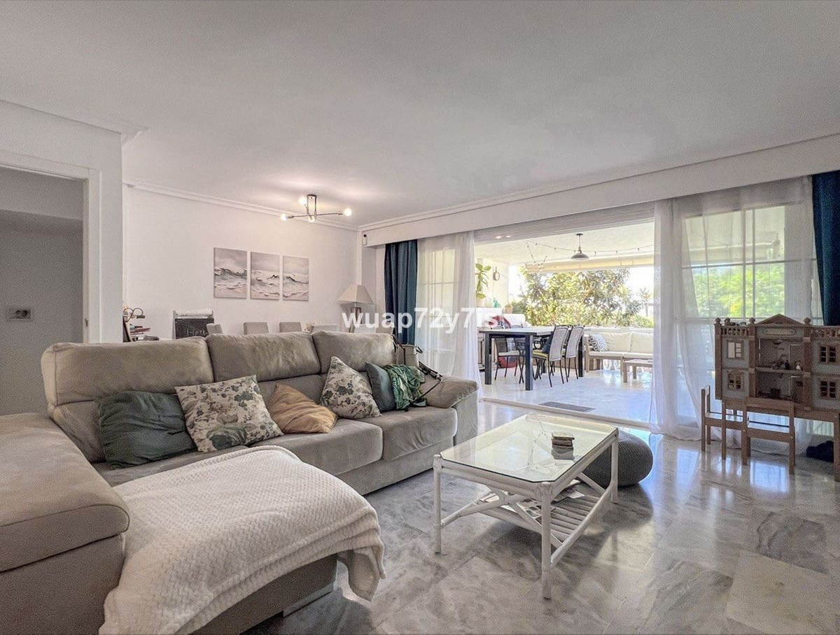 6 Zimmer Haus zu verkaufen in Benahavis mit Pool Garage - 650.000 € (Ref: 9442831)