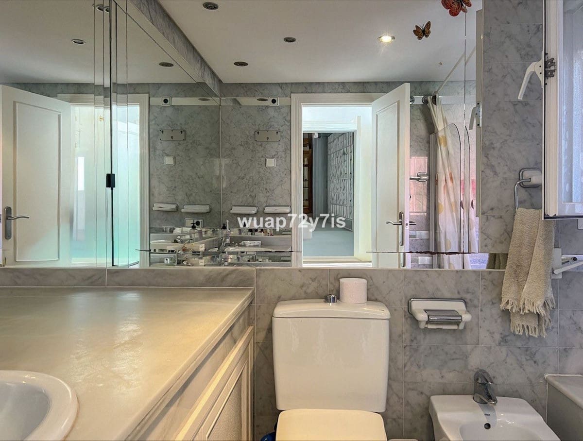 6 Zimmer Haus zu verkaufen in Benahavis mit Pool Garage - 650.000 € (Ref: 9442831)