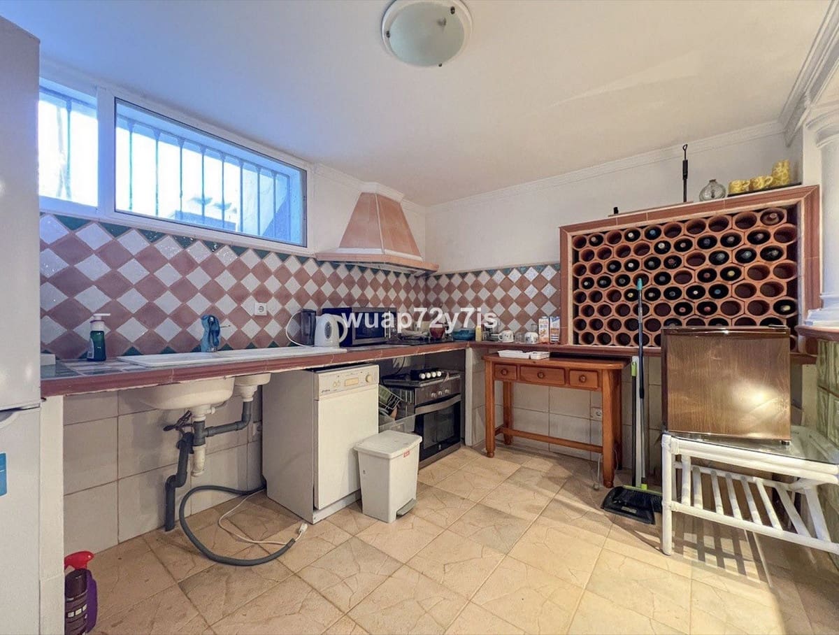 6 Zimmer Haus zu verkaufen in Benahavis mit Pool Garage - 650.000 € (Ref: 9442831)