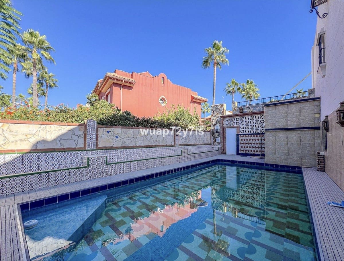 6 Zimmer Haus zu verkaufen in Benahavis mit Pool Garage - 650.000 € (Ref: 9442831)