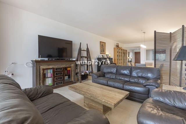 3 quarto Apartamento para venda em Nueva Andalucia, Marbella com piscina garagem - 696 500 € (Ref: 9442833)