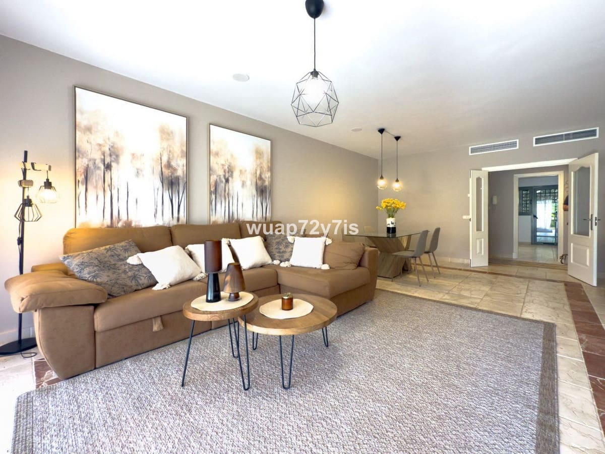 3 bedroom Apartment for sale in Estepona with pool garage - € 730,000 (Ref: 9442859)