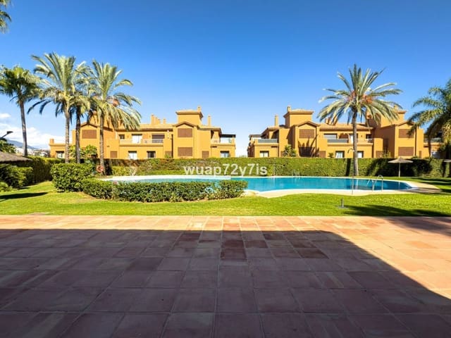 3 bedroom Apartment for sale in Estepona with pool garage - € 730,000 (Ref: 9442859)