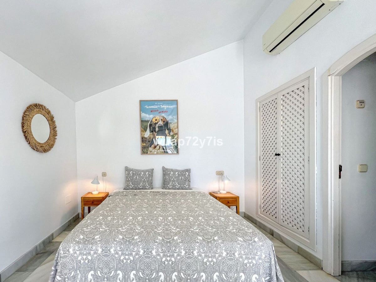 4 soverom Hus til salgs i Golden Mile med svømmebasseng garasje - € 850 000 (Ref: 9442861)