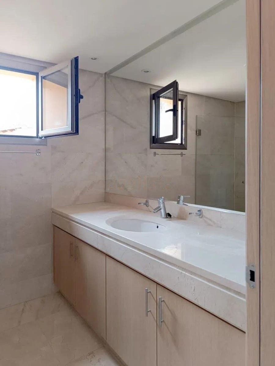 2 soveværelse Penthouse til salg i Bel-Air med garage - € 399.000 (Ref: 9442980)