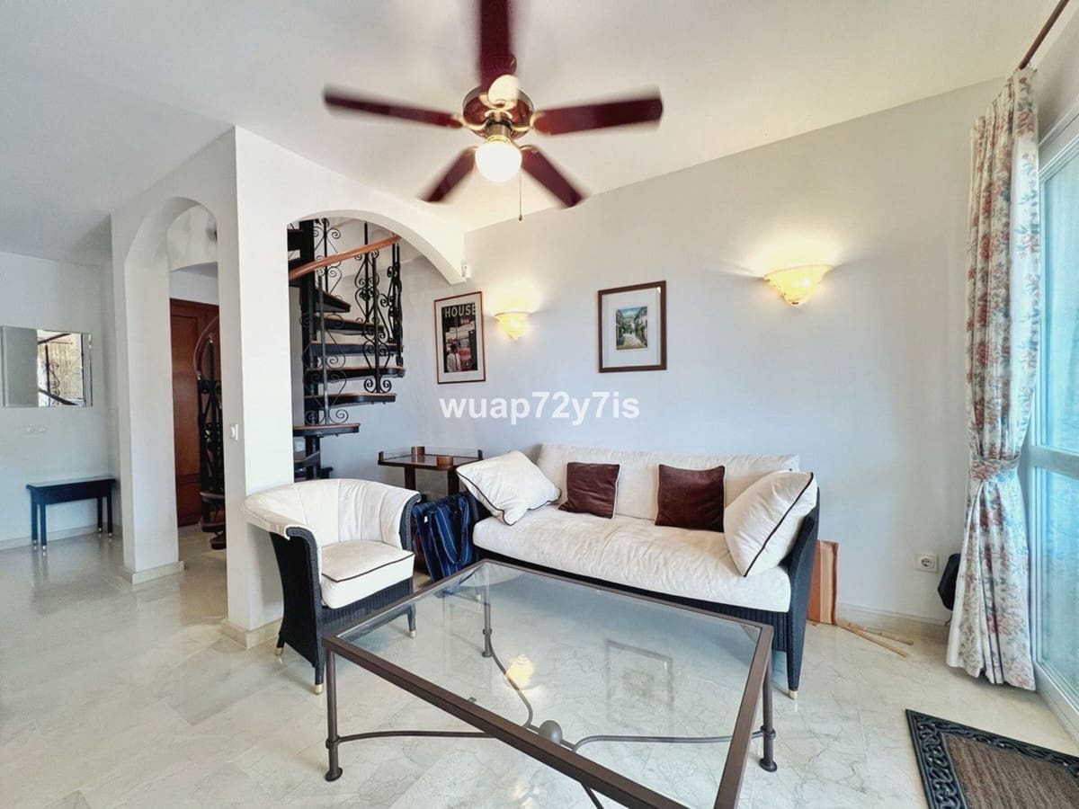 5 quarto Moradia Geminada para venda em Costabella com piscina garagem - 1 050 000 € (Ref: 9443368)