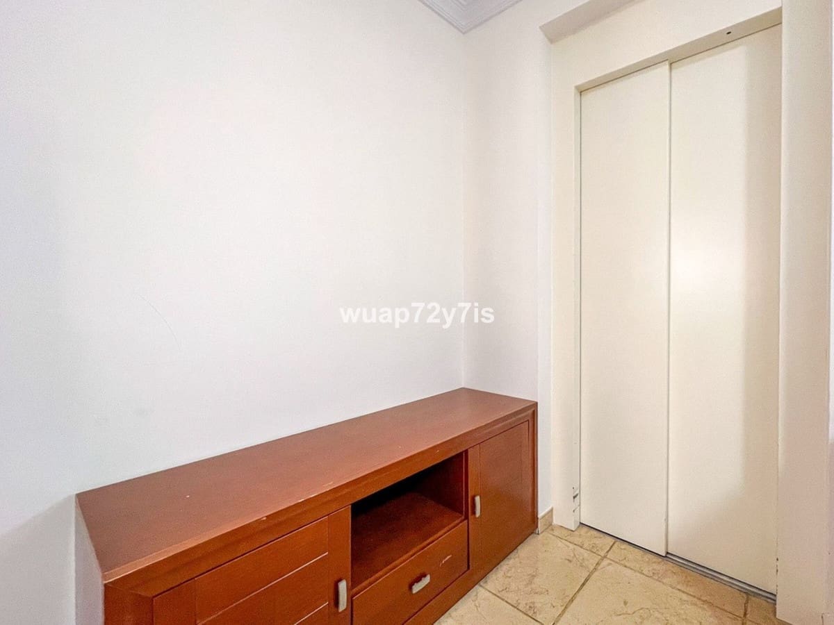 5 camera da letto Villetta Bifamiliare in vendita in Estepona con garage - 1.163.000 € (Rif: 9443369)