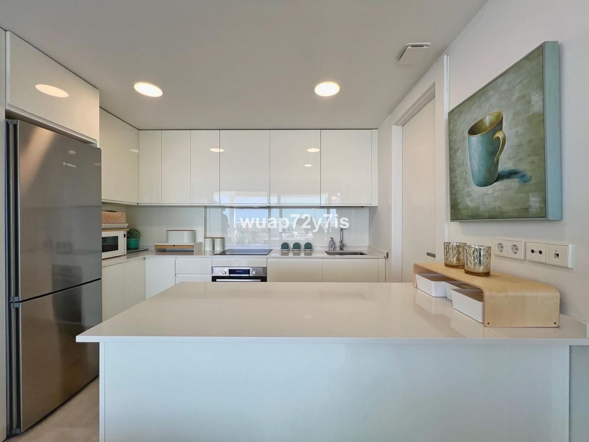 4 soverom Penthouse til salgs i Estepona med svømmebasseng garasje - € 1 190 000 (Ref: 9443370)