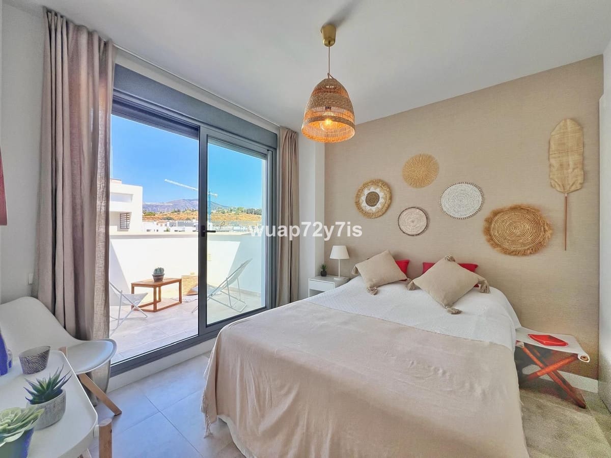 4 soverom Penthouse til salgs i Estepona med svømmebasseng garasje - € 1 190 000 (Ref: 9443370)