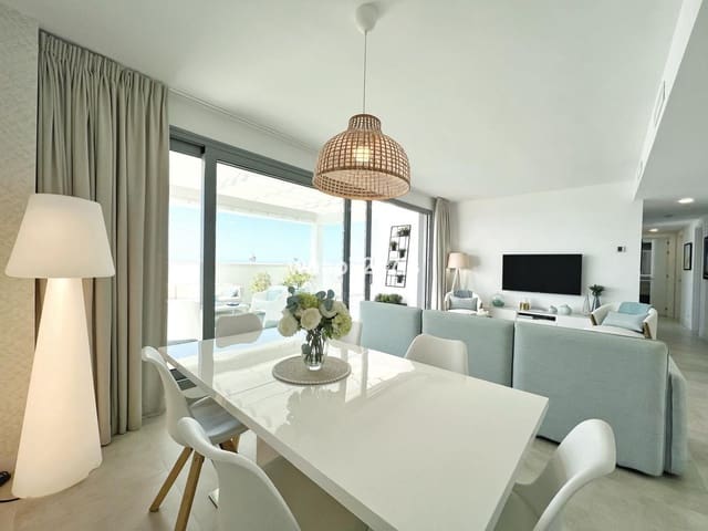 4 soverom Penthouse til salgs i Estepona med svømmebasseng garasje - € 1 190 000 (Ref: 9443370)
