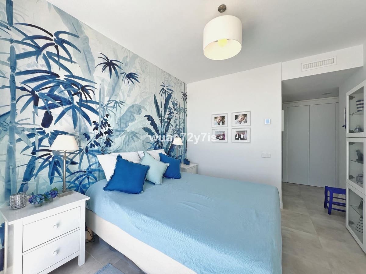 4 soverom Penthouse til salgs i Estepona med svømmebasseng garasje - € 1 190 000 (Ref: 9443370)