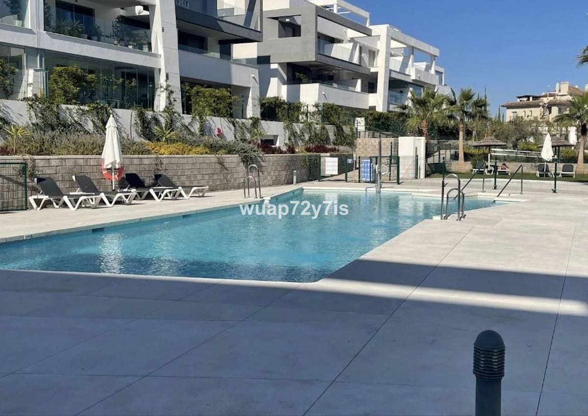 4 soverom Penthouse til salgs i Estepona med svømmebasseng garasje - € 1 190 000 (Ref: 9443370)