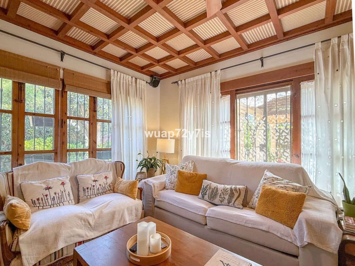 2 sypialnia Dom blizniak na sprzedaż w Golden Mile z basenem garażem - 2 370 000 € (Ref: 9443372)