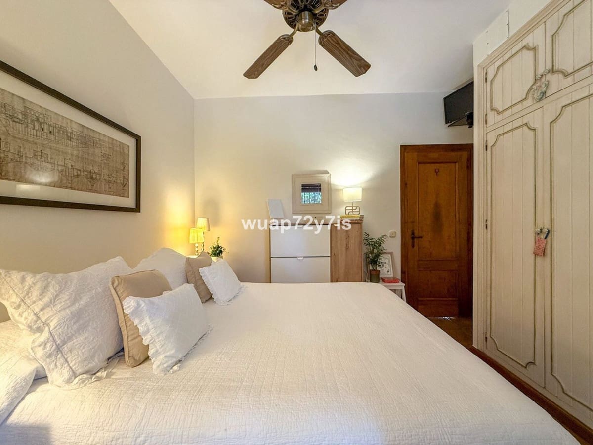 2 sypialnia Dom blizniak na sprzedaż w Golden Mile z basenem garażem - 2 370 000 € (Ref: 9443372)