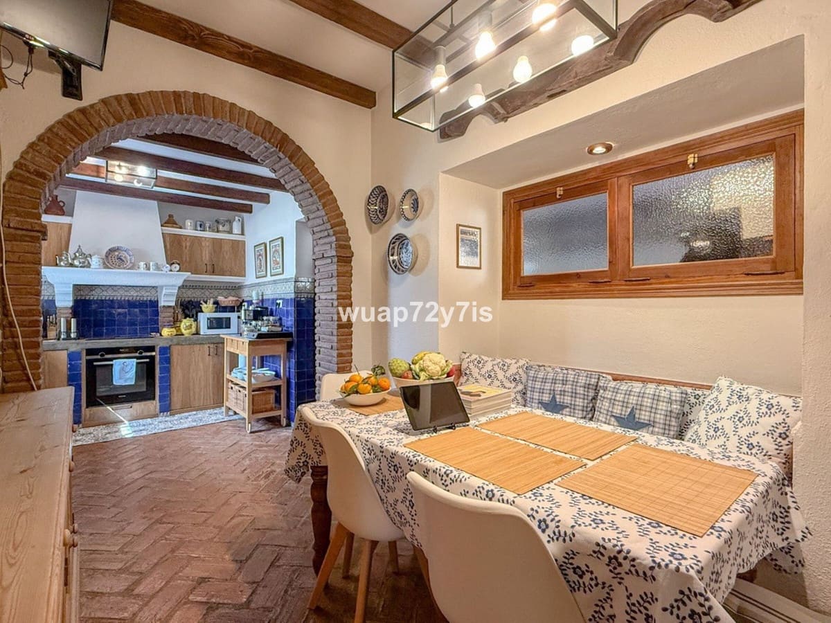 2 sypialnia Dom blizniak na sprzedaż w Golden Mile z basenem garażem - 2 370 000 € (Ref: 9443372)