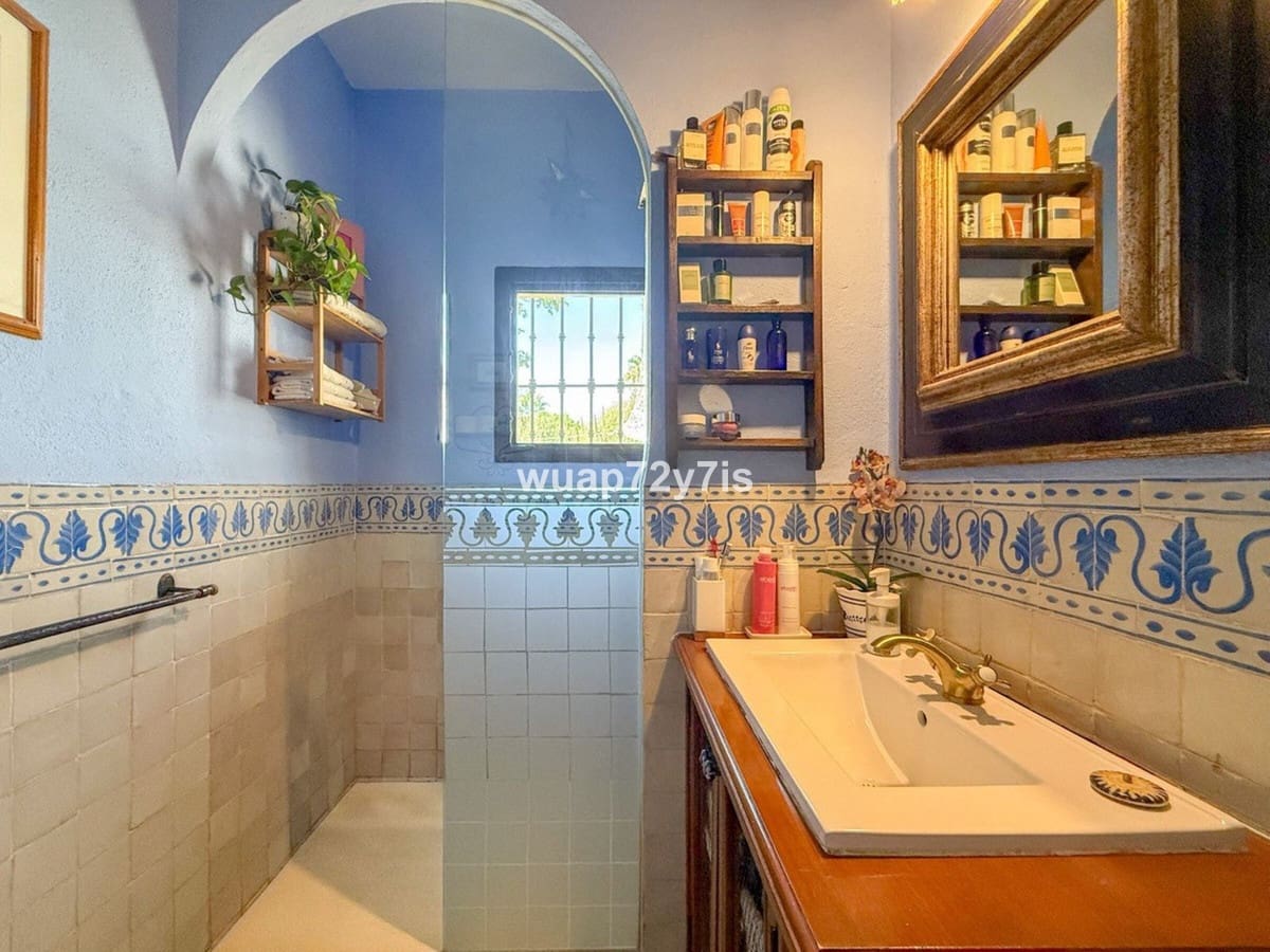 2 sypialnia Dom blizniak na sprzedaż w Golden Mile z basenem garażem - 2 370 000 € (Ref: 9443372)