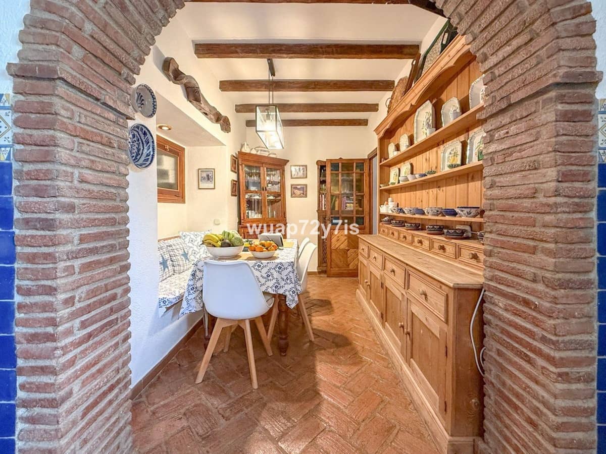 2 sypialnia Dom blizniak na sprzedaż w Golden Mile z basenem garażem - 2 370 000 € (Ref: 9443372)