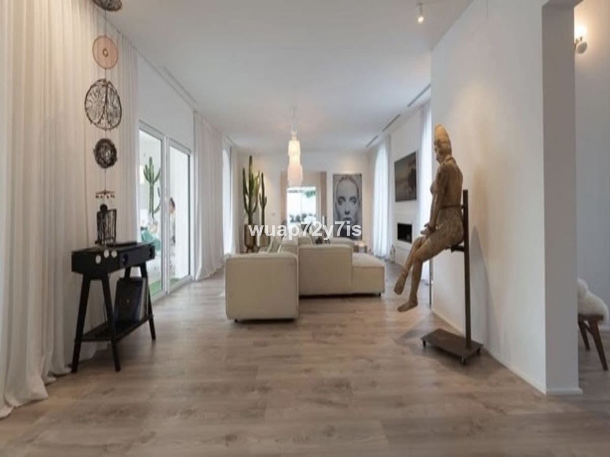 4 chambre Villa/Maison Semi-Mitoyenne à vendre à Guadalmina avec piscine garage - 3 650 000 € (Ref: 9443373)