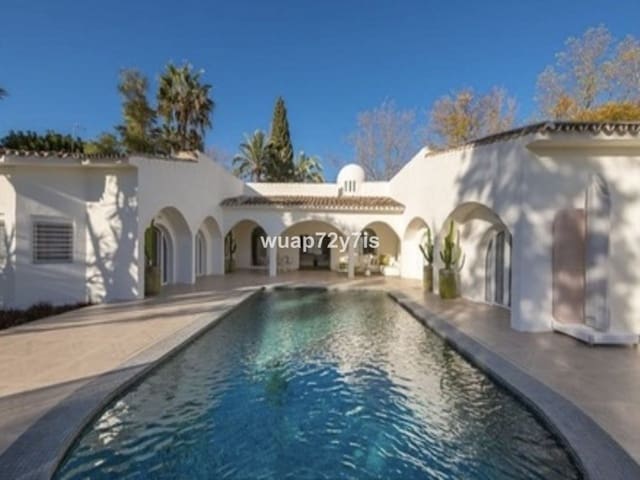 4 chambre Villa/Maison Semi-Mitoyenne à vendre à Guadalmina Alta, Marbella avec piscine garage - 3 650 000 € (Ref: 9443373)