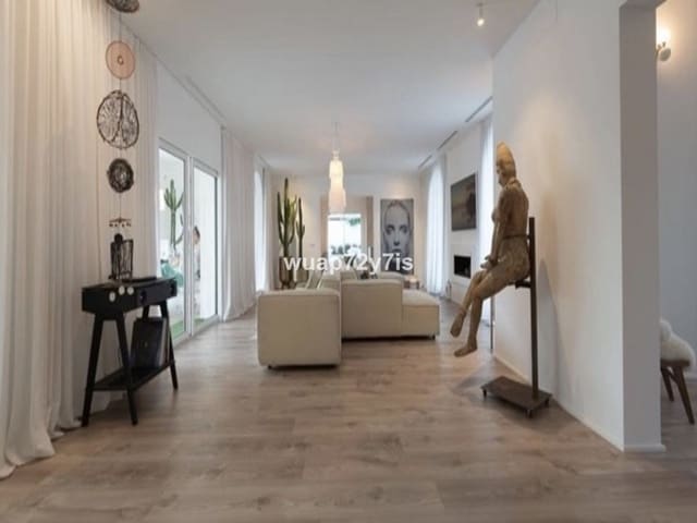 4 chambre Villa/Maison Semi-Mitoyenne à vendre à Guadalmina Alta, Marbella avec piscine garage - 3 650 000 € (Ref: 9443373)