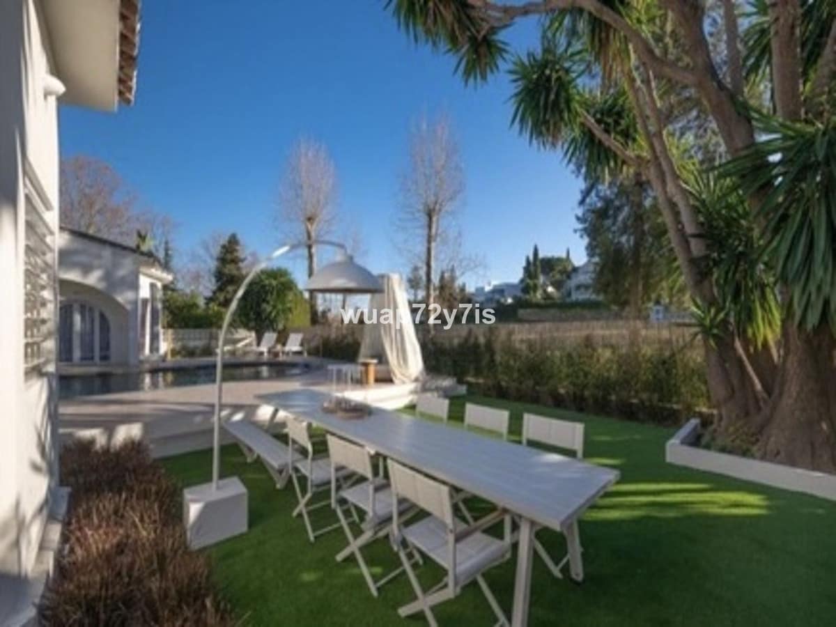 4 chambre Villa/Maison Semi-Mitoyenne à vendre à Guadalmina avec piscine garage - 3 650 000 € (Ref: 9443373)