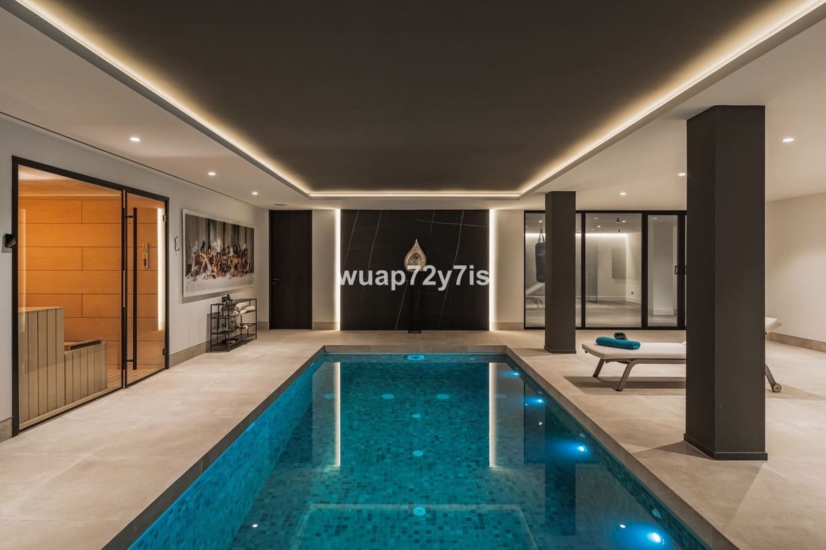 4 bedroom Villa for sale in Benahavis with pool garage - € 5,950,000 (Ref: 9443375)