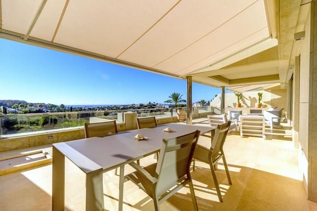 2 makuuhuone Huoneisto myytävänä paikassa Nueva Andalucia, Marbella mukana uima-altaan 
autotalli - 1 050 000 € (Ref: 9443377)