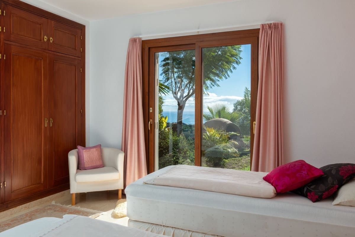 5 chambre Villa/Maison Mitoyenne à vendre à Mijas avec piscine garage - 1 499 000 € (Ref: 9443380)