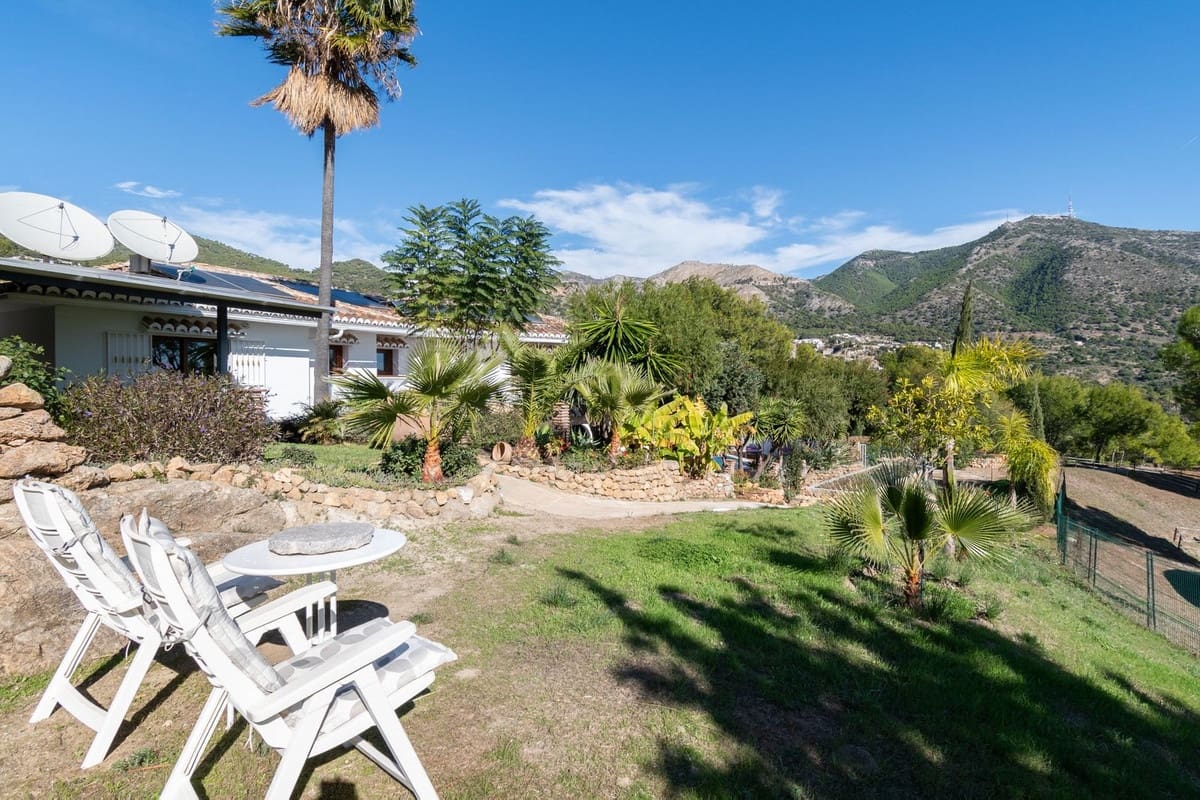 5 chambre Villa/Maison Mitoyenne à vendre à Mijas avec piscine garage - 1 499 000 € (Ref: 9443380)