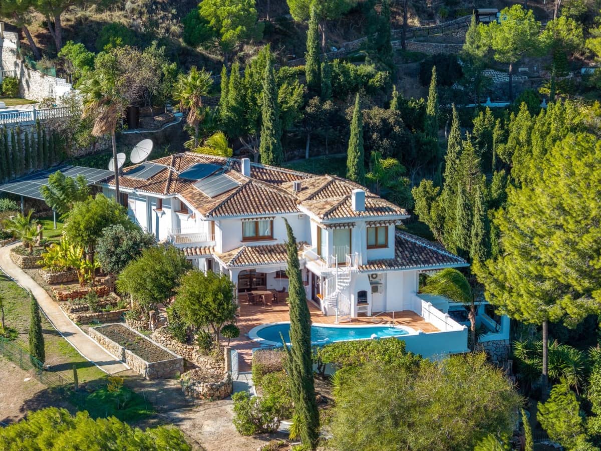 5 chambre Villa/Maison Mitoyenne à vendre à Mijas avec piscine garage - 1 499 000 € (Ref: 9443380)