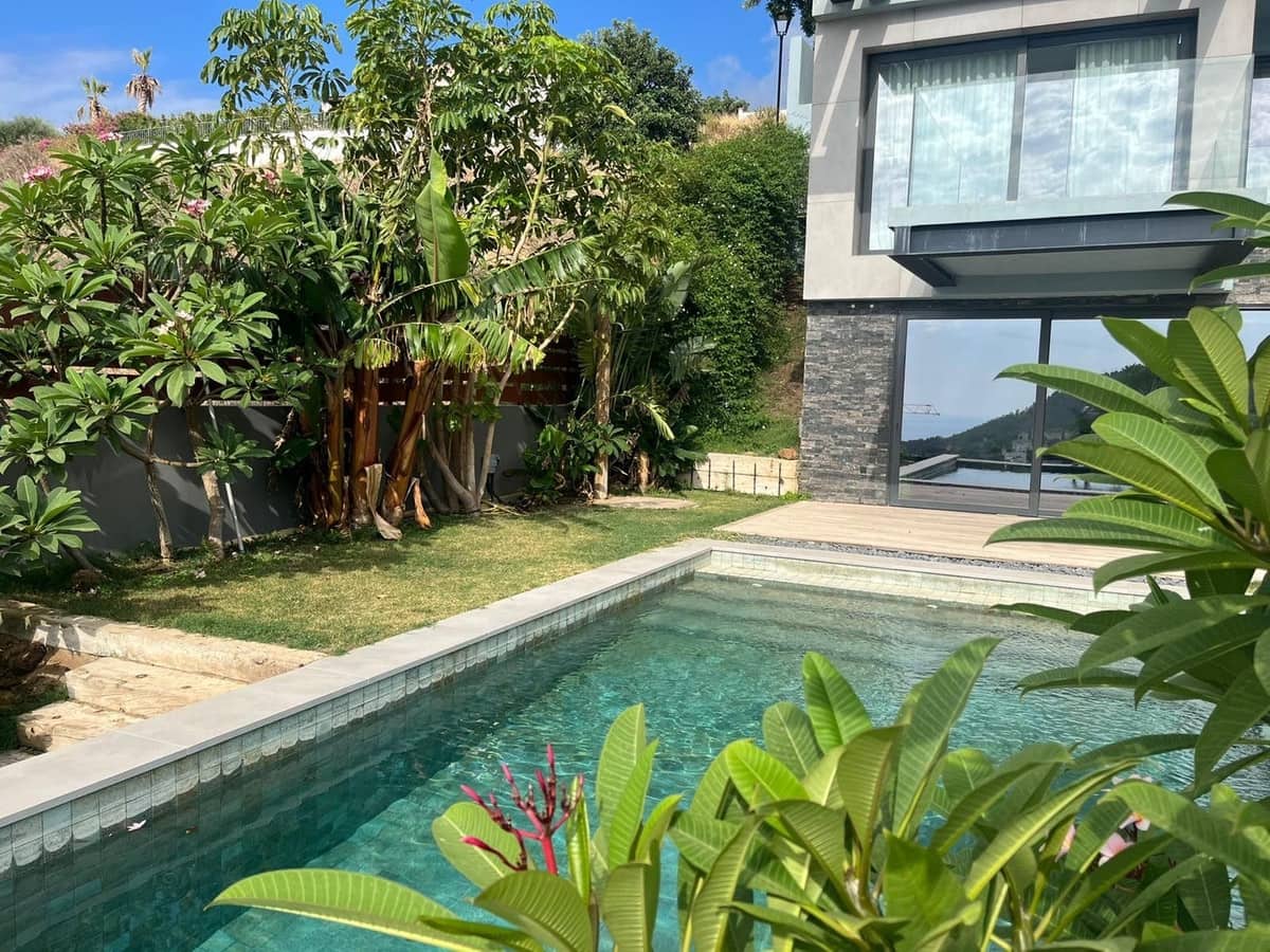 5 bedroom Villa for sale in Mijas with pool - € 1,599,000 (Ref: 9443383)