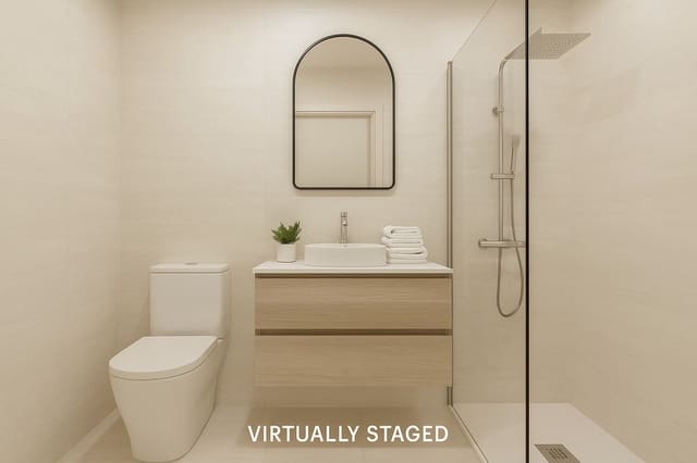 2 bedroom Apartment for sale in Marbella with pool - € 334,000 (Ref: 9443384)