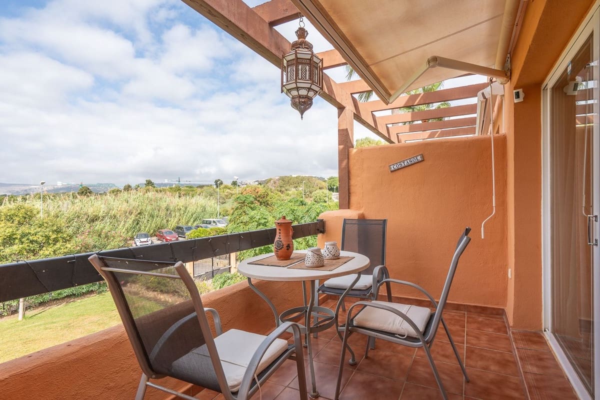 2 sypialnia Penthouse na sprzedaż w Casares z basenem garażem - 275 000 € (Ref: 9443385)