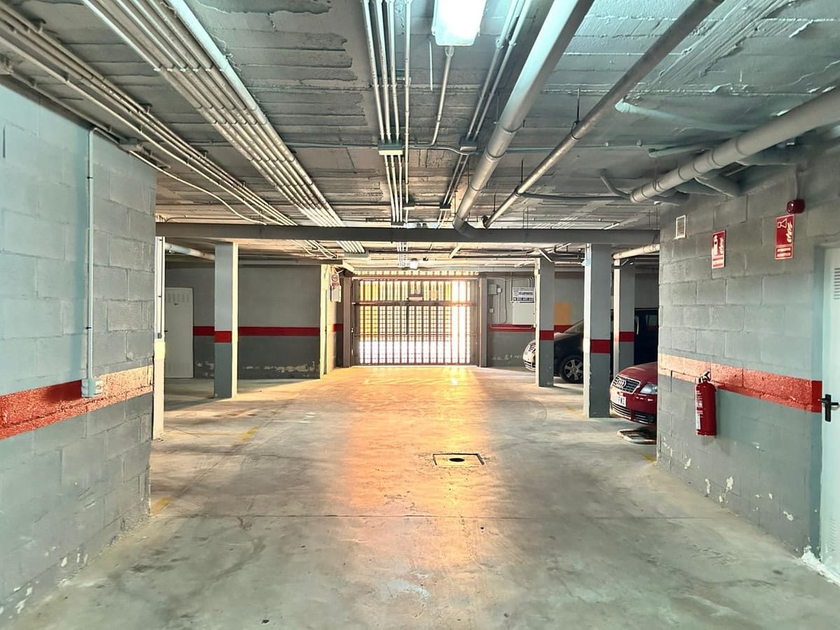 2 sypialnia Penthouse na sprzedaż w Casares z basenem garażem - 275 000 € (Ref: 9443385)