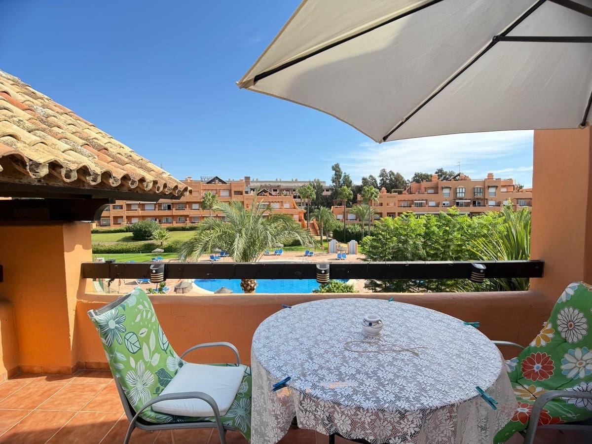 2 sypialnia Penthouse na sprzedaż w Casares z basenem garażem - 275 000 € (Ref: 9443385)