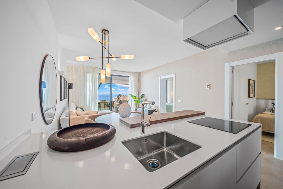 2 soverom Leilighet til salgs i Fuengirola med svømmebasseng - € 910 000 (Ref: 9443391)