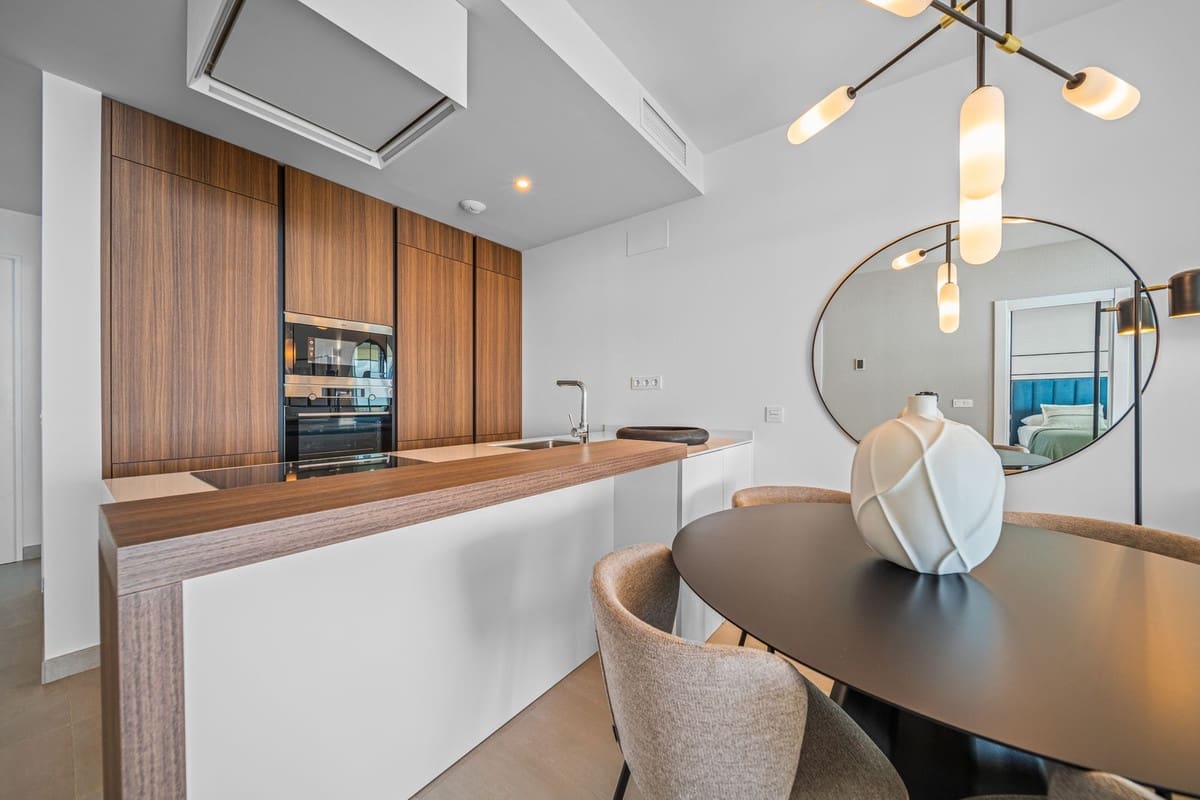 2 soverom Leilighet til salgs i Fuengirola med svømmebasseng - € 910 000 (Ref: 9443391)