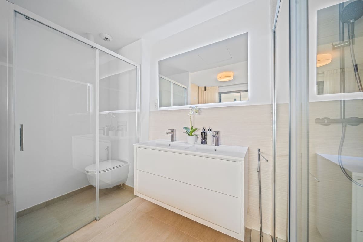 2 soverom Leilighet til salgs i Fuengirola med svømmebasseng - € 910 000 (Ref: 9443391)