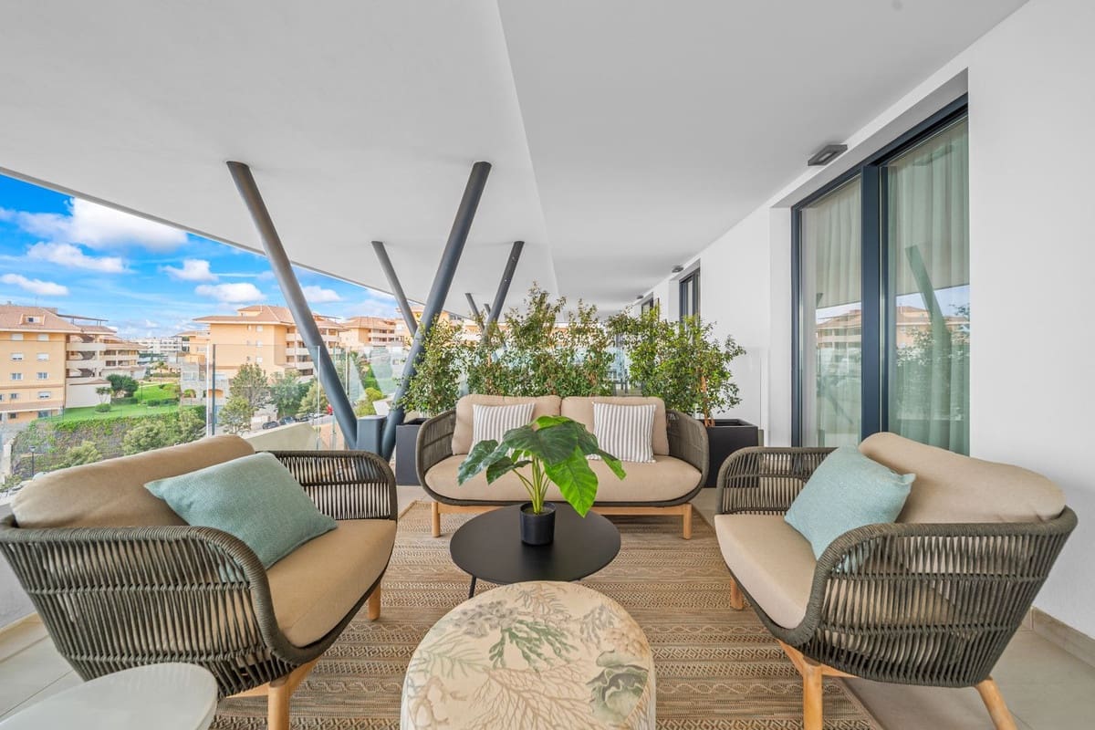 2 soverom Leilighet til salgs i Fuengirola med svømmebasseng - € 910 000 (Ref: 9443391)