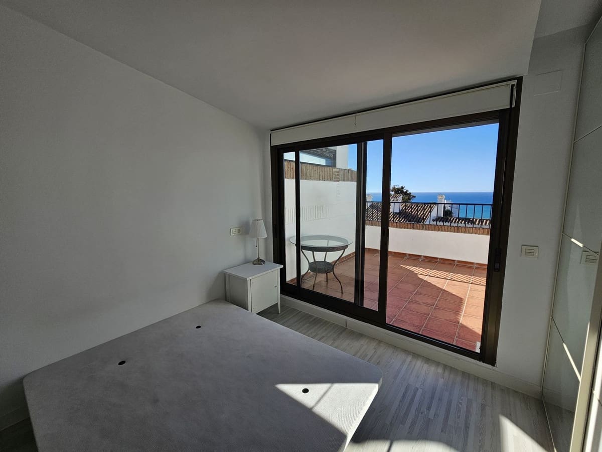 4 bedroom Apartment for sale in Riviera del Sol with pool - € 379,500 (Ref: 9451377)