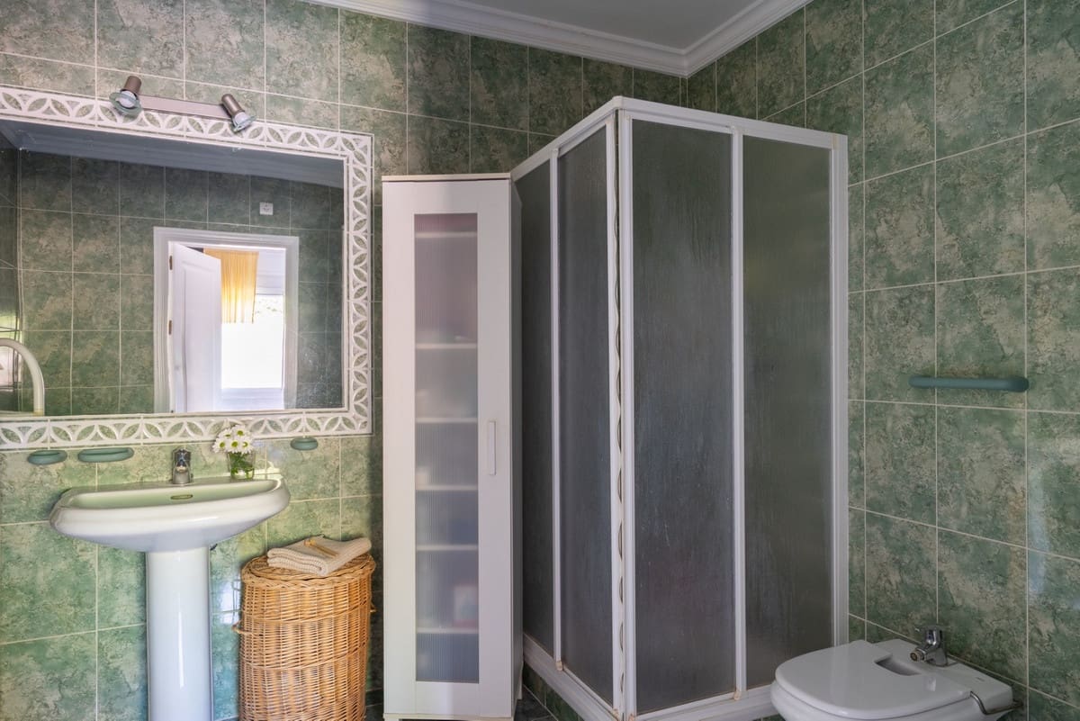 3 soverom Hus til salgs i Monda med garasje - € 349 000 (Ref: 9451378)