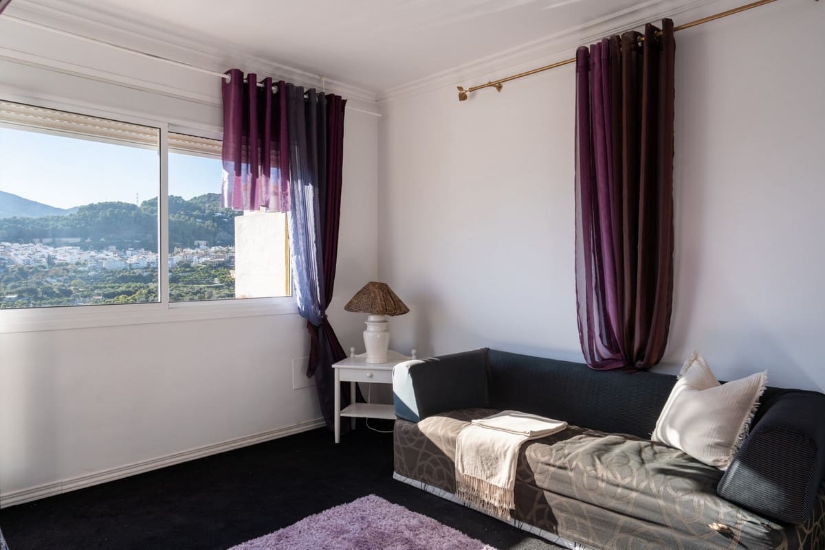 3 soverom Hus til salgs i Monda med garasje - € 349 000 (Ref: 9451378)