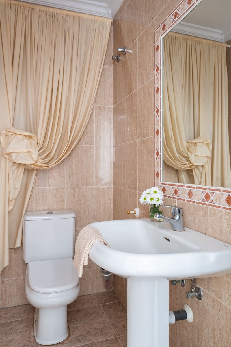 3 soverom Hus til salgs i Monda med garasje - € 349 000 (Ref: 9451378)