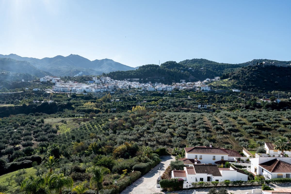 3 soverom Hus til salgs i Monda med garasje - € 349 000 (Ref: 9451378)