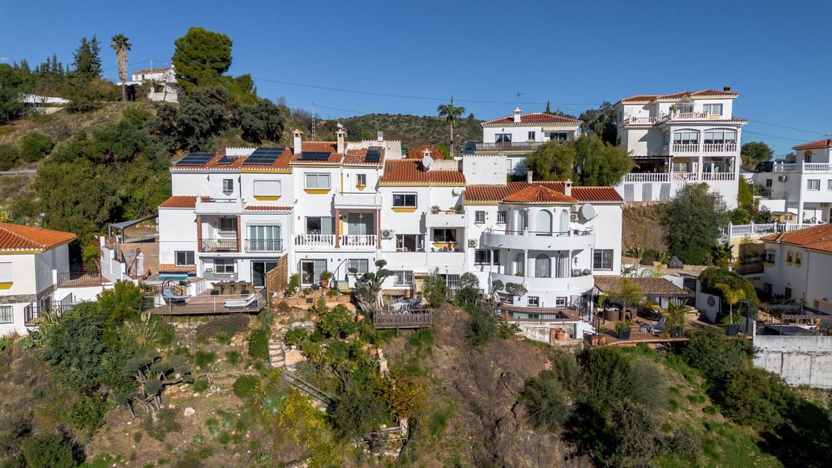 3 soverom Hus til salgs i Monda med garasje - € 349 000 (Ref: 9451378)