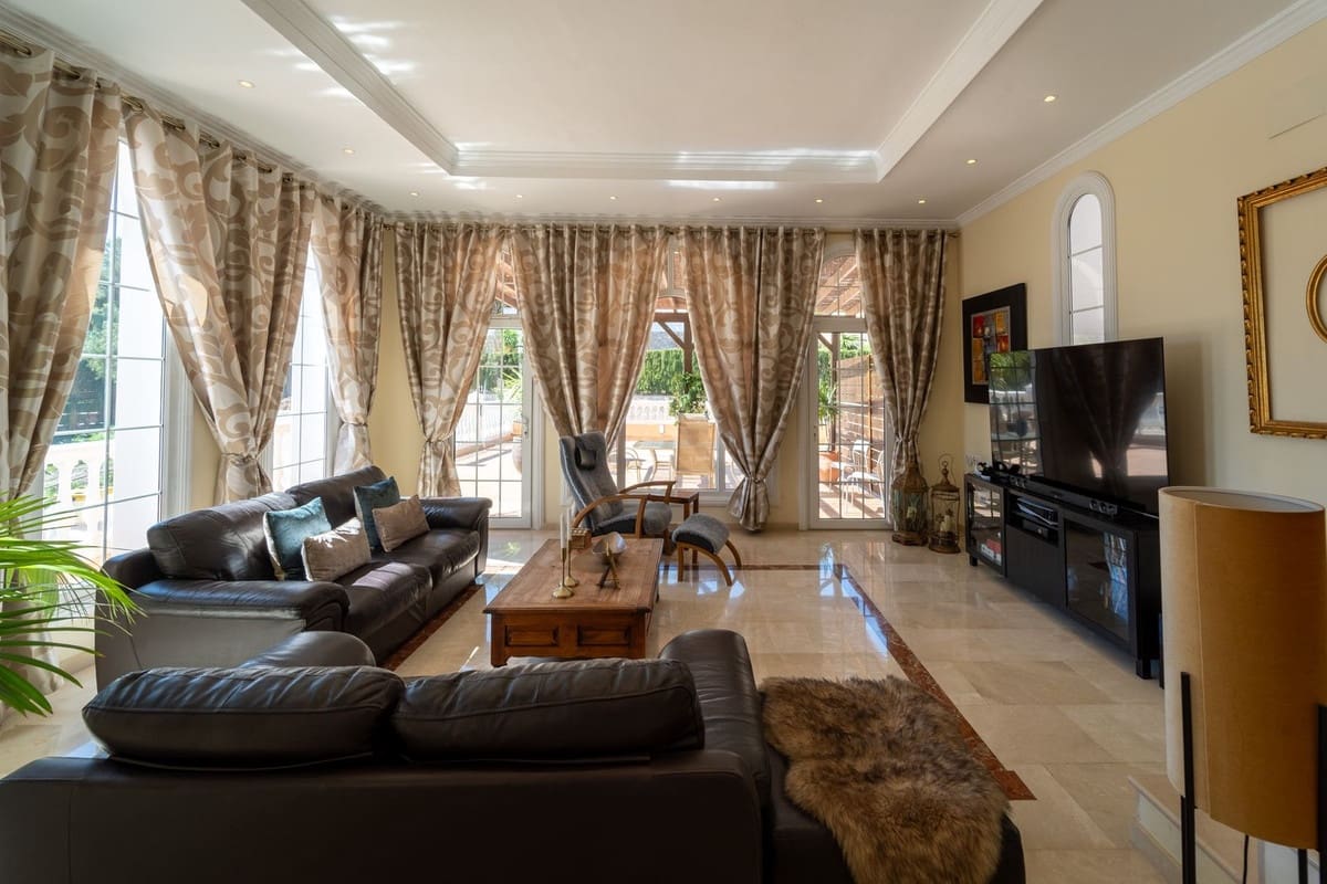 5 camera da letto Villa in vendita in Mijas con piscina garage - 1.500.000 € (Rif: 9451379)