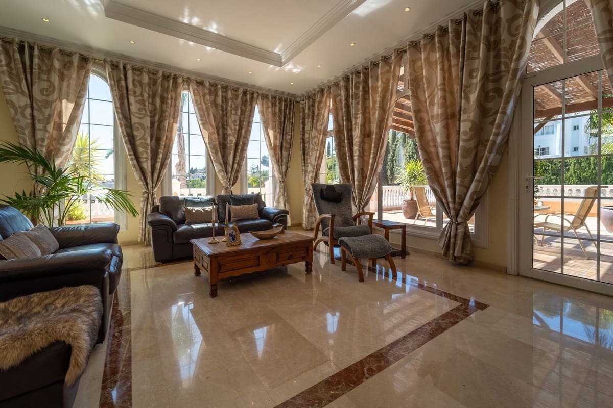 5 camera da letto Villa in vendita in Mijas con piscina garage - 1.500.000 € (Rif: 9451379)