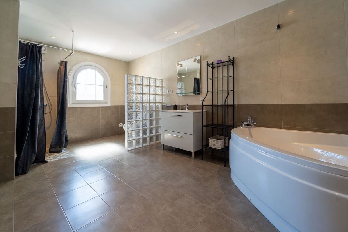 5 camera da letto Villa in vendita in Mijas con piscina garage - 1.500.000 € (Rif: 9451379)