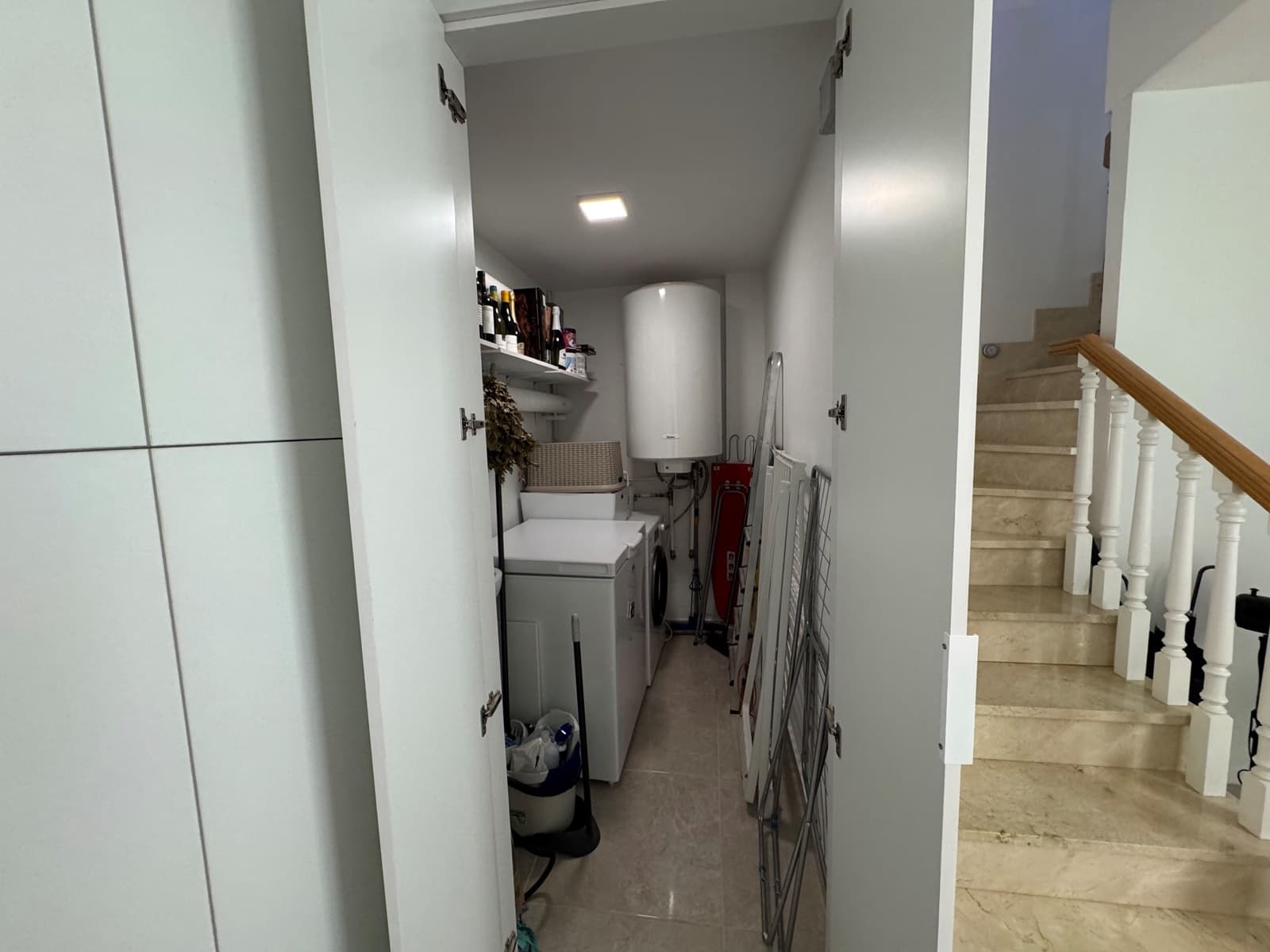 4 bedroom Townhouse for sale in Calahonda with pool garage - € 660,000 (Ref: 9451418)